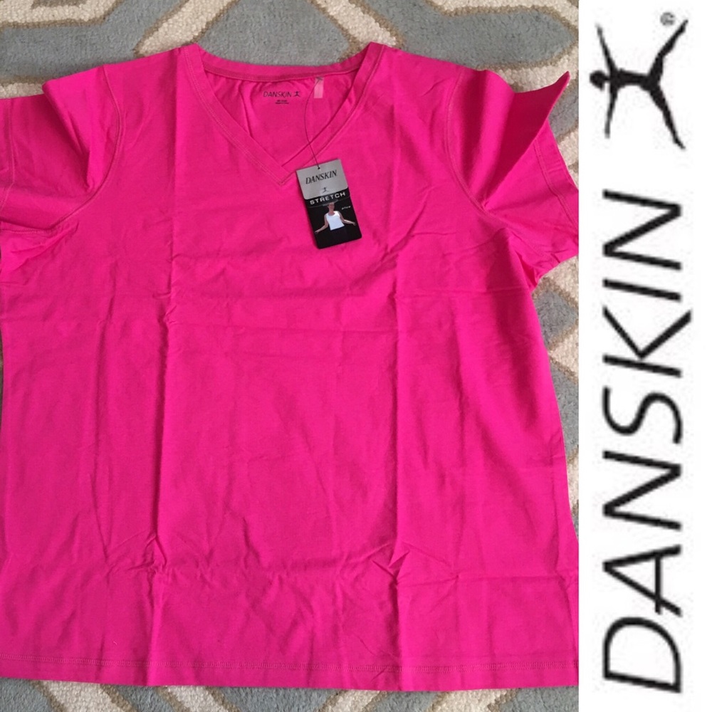 NWT DANSKIN VNeck t shirt HOT PINK 2X